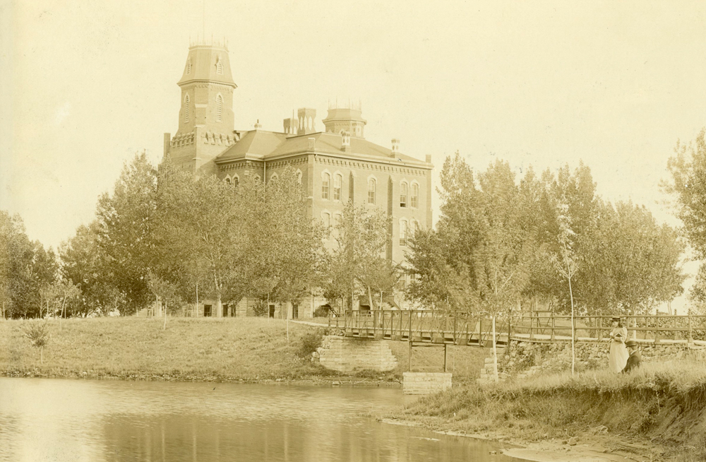 Old Main and Varsity Pond